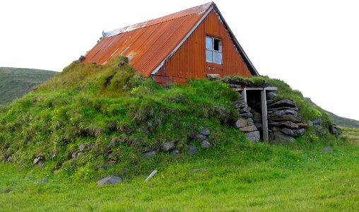 Chalet iceland ruin photo