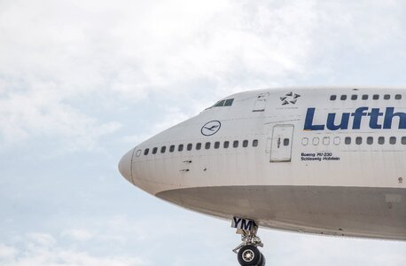 Flying aviation airliner