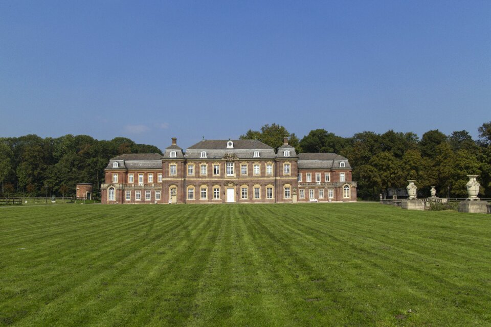 Villa manor house rush