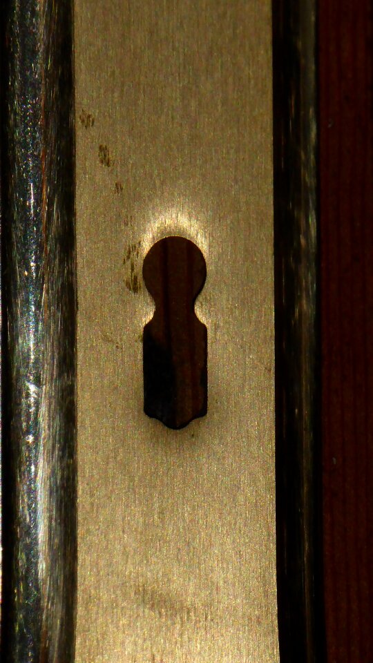 Door castle security