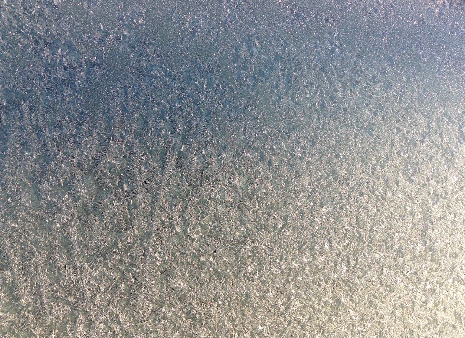 Frozen ice crystals cooling