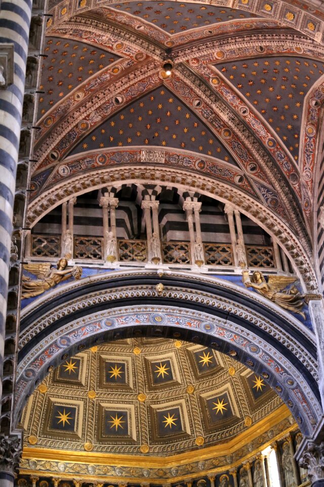 Church tuscany places of interest