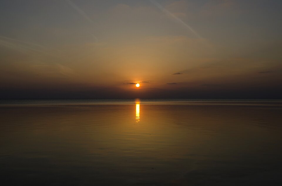 Sea water sun
