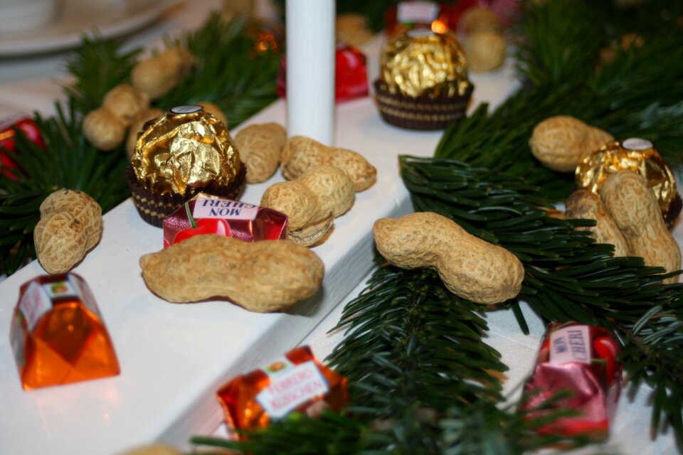 Holly table decoration deco