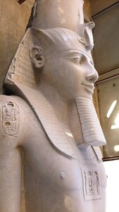 Pharaoh statue sculpture