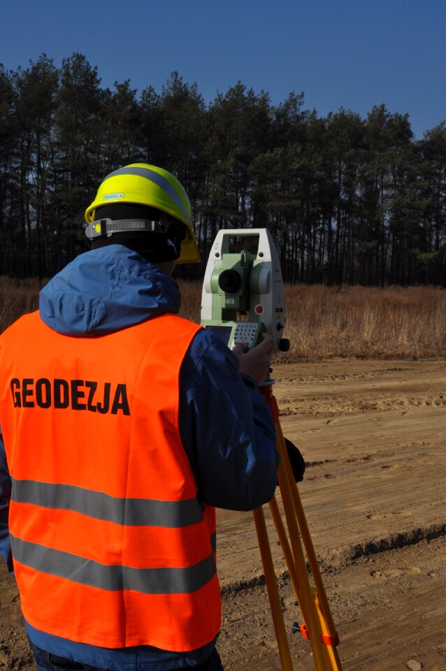 Surveyor geodesy total station