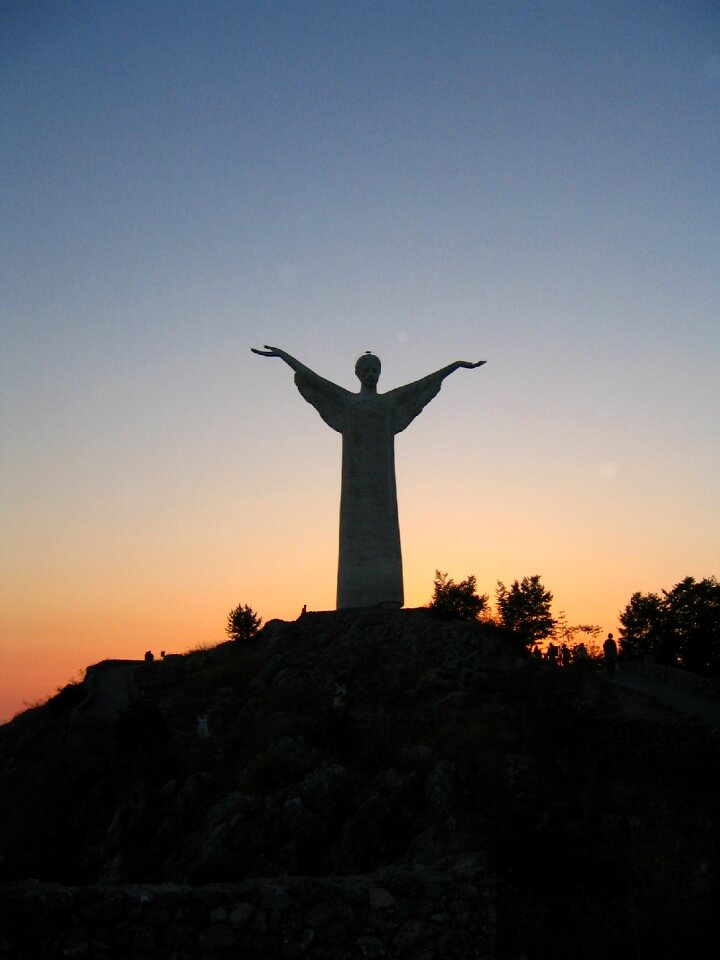 Calabria statue sunset