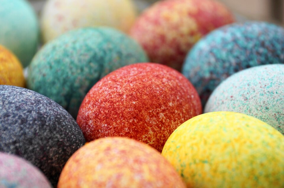 Nest easter egg background