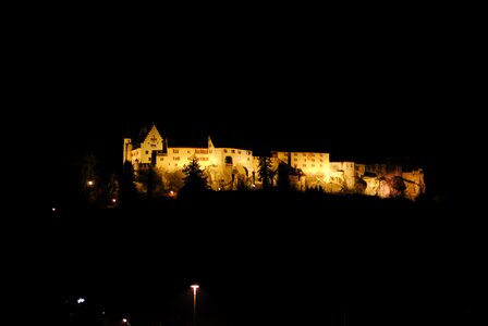 Night illuminated lenzburg