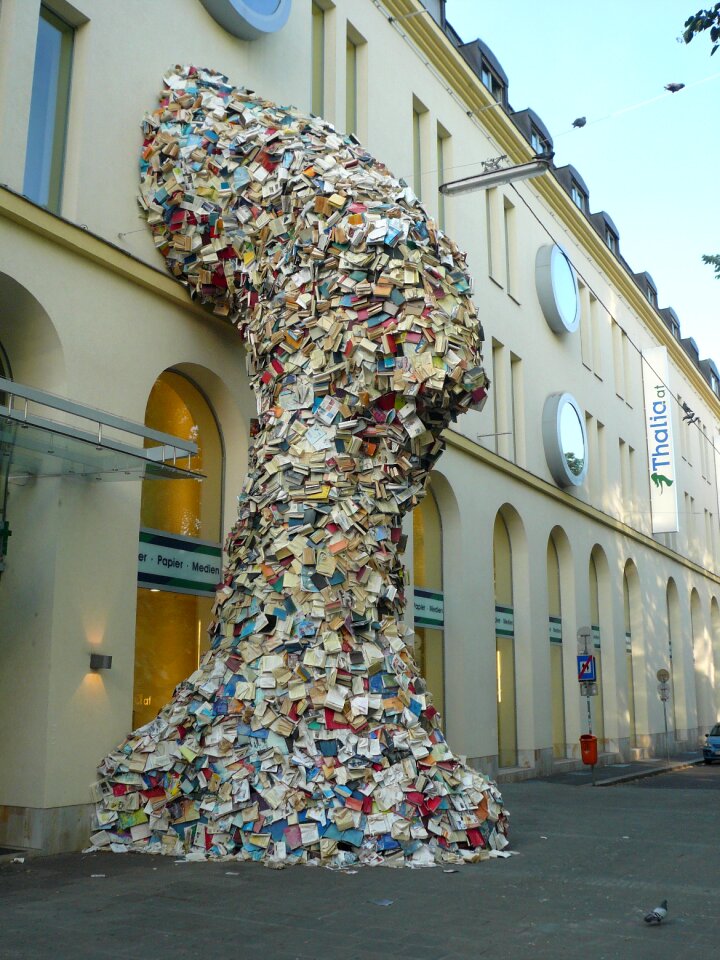 Sculpture pedestrian zone austria