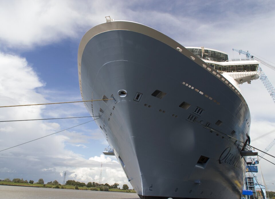 Quay sea-going vessel cruise ship