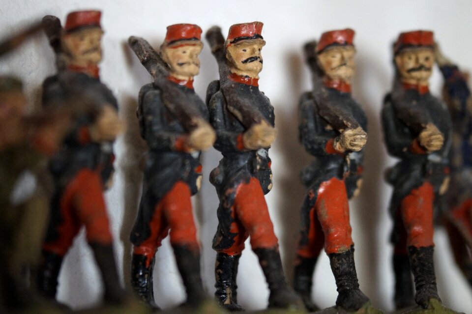 Figures child children