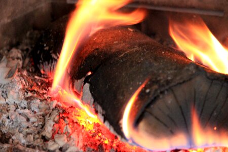 Fireplace burn heiss photo