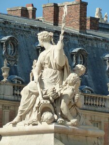 Figure castle park statue