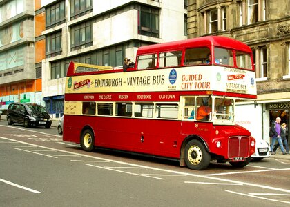 Tourists scotland edinburgh