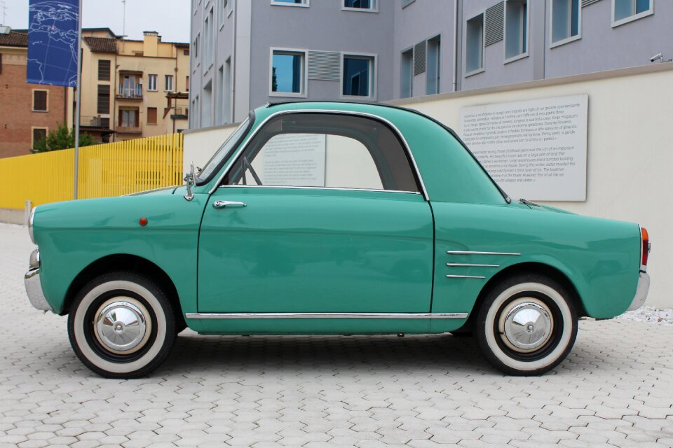 Auto green vintage machine