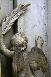 Figure cherub door