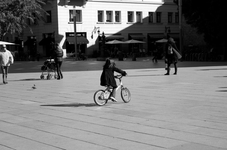 Child learning barcelona