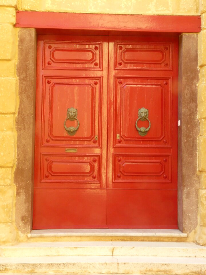 Wood doorknocker hinged door