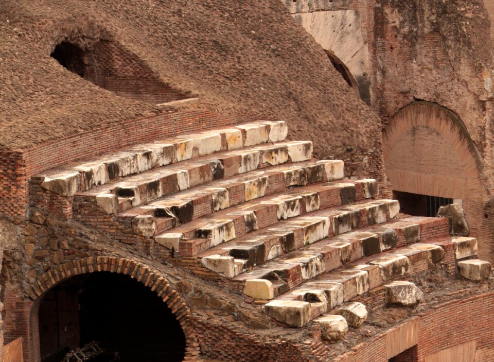 Arena residues gladiator space colosseum
