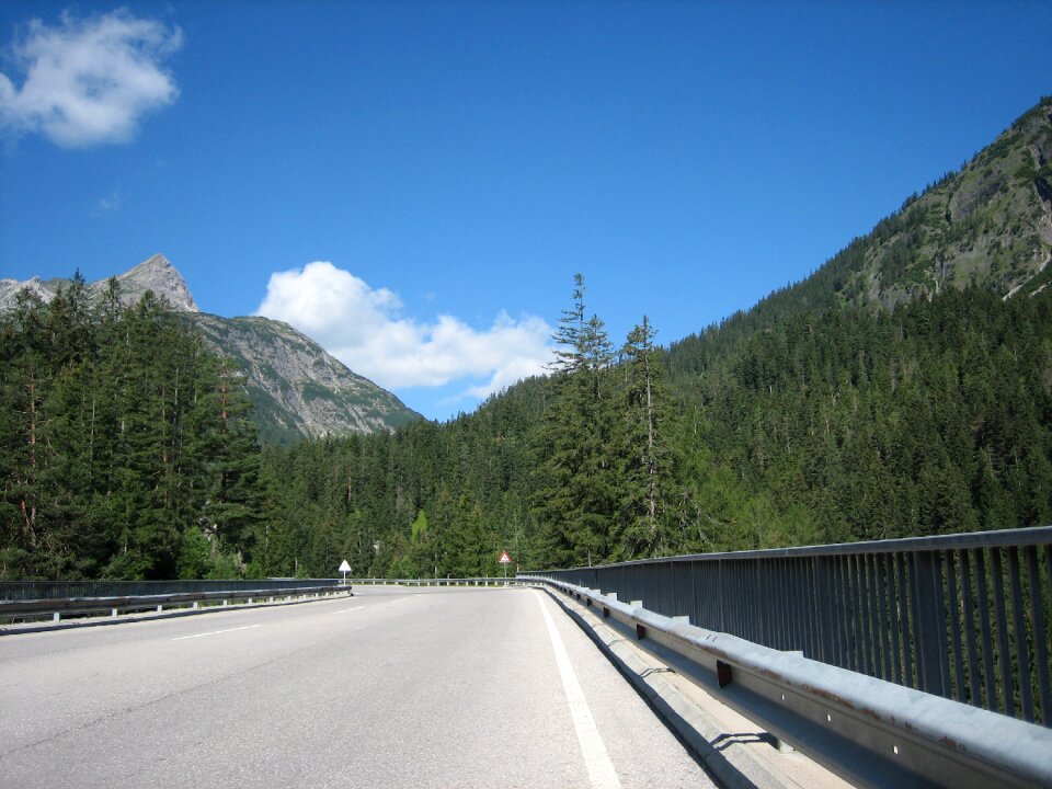 Away bridge concrete