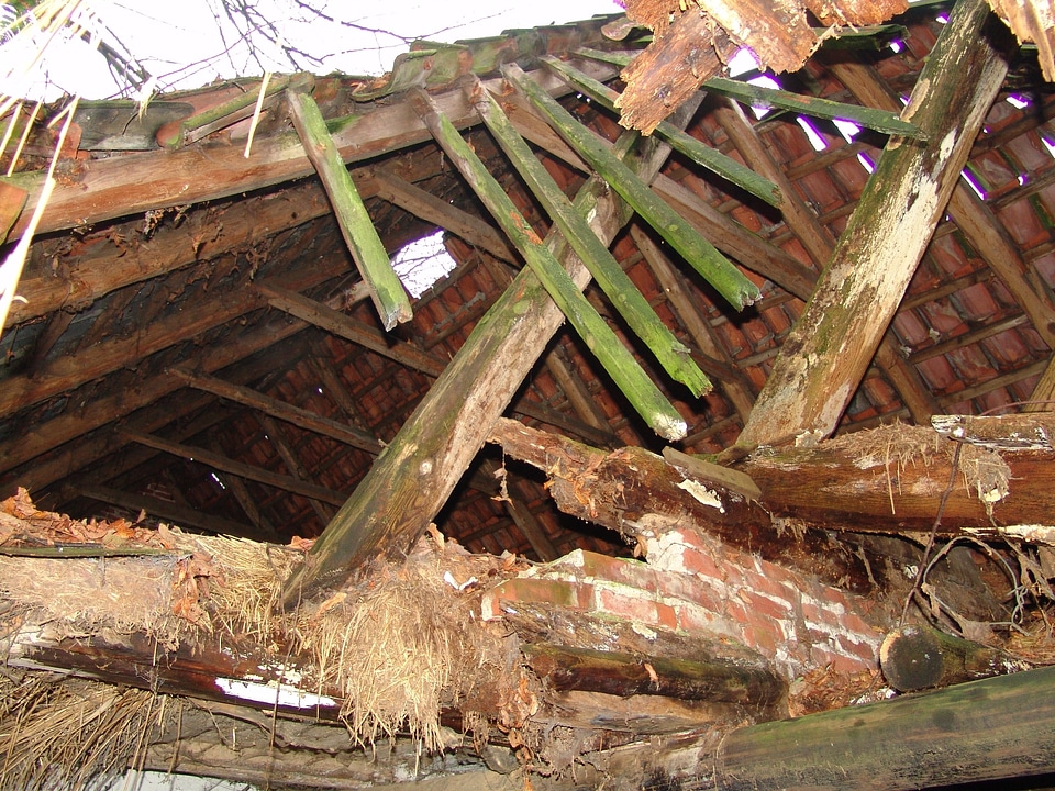 Renovation old building roof truss
