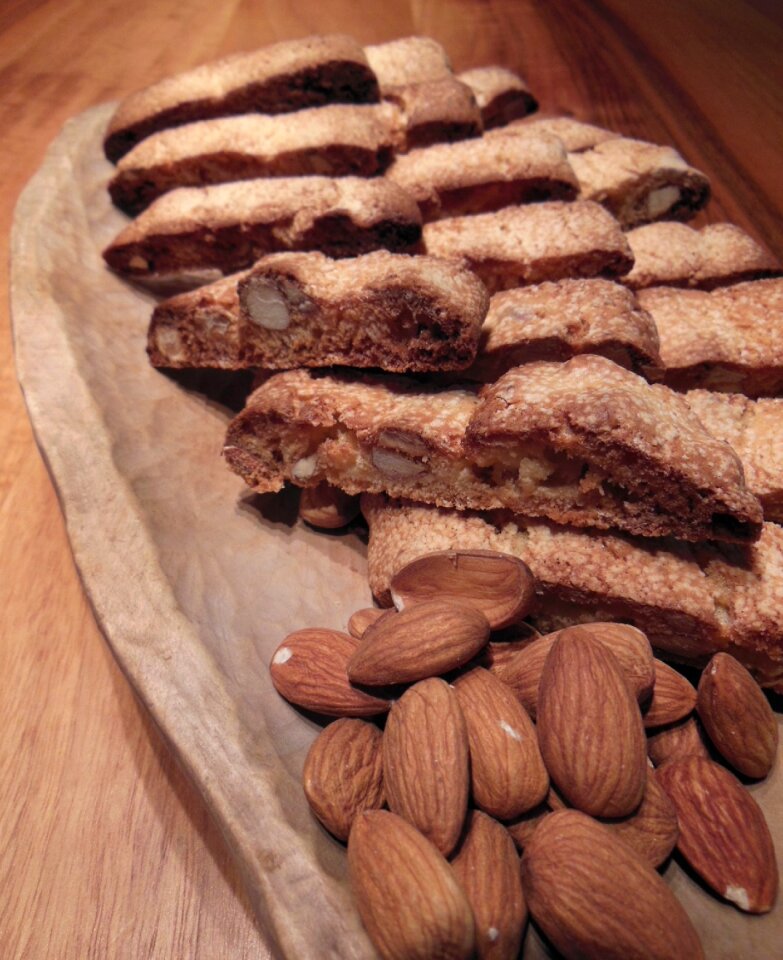 Bake nuts eat