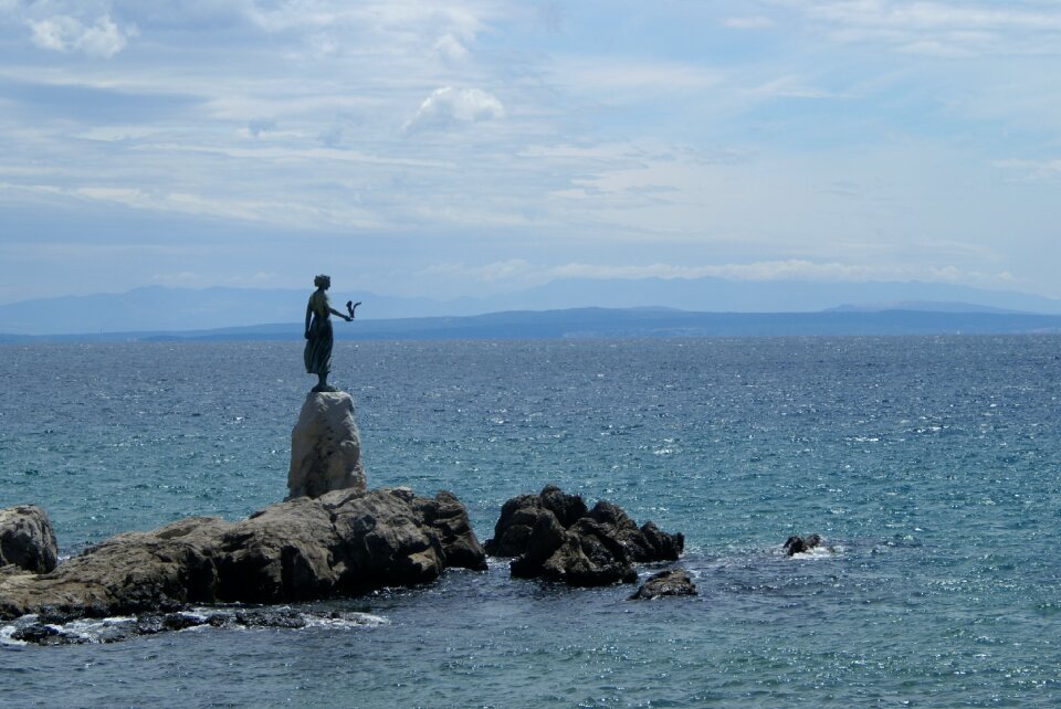 Water holidays statue