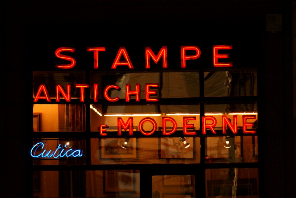 Showcase night shop