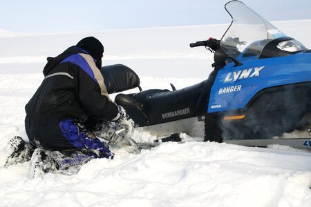 Scooter excavate spitsbergen