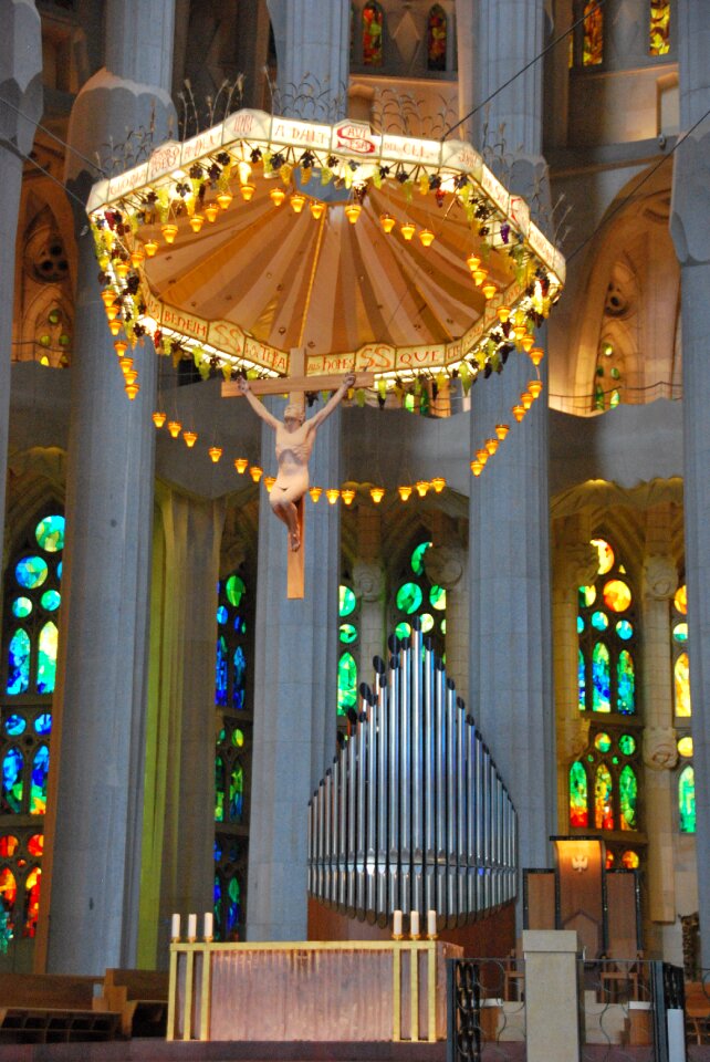 Religion gaudí barcelona