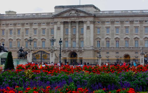 Landmark royal palace royal seat