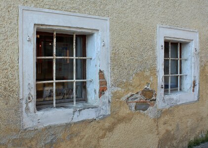 View bowever old building