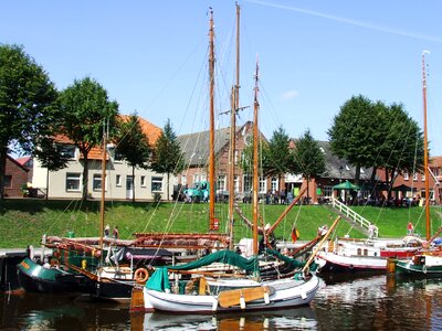 Coast ship vehicle