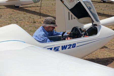 Aircraft programming cockpit