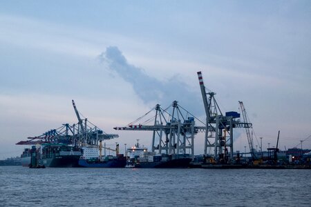 Cargo elbe boats photo