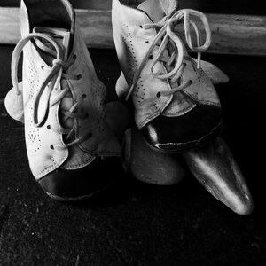 Leather leather shoes memory photo