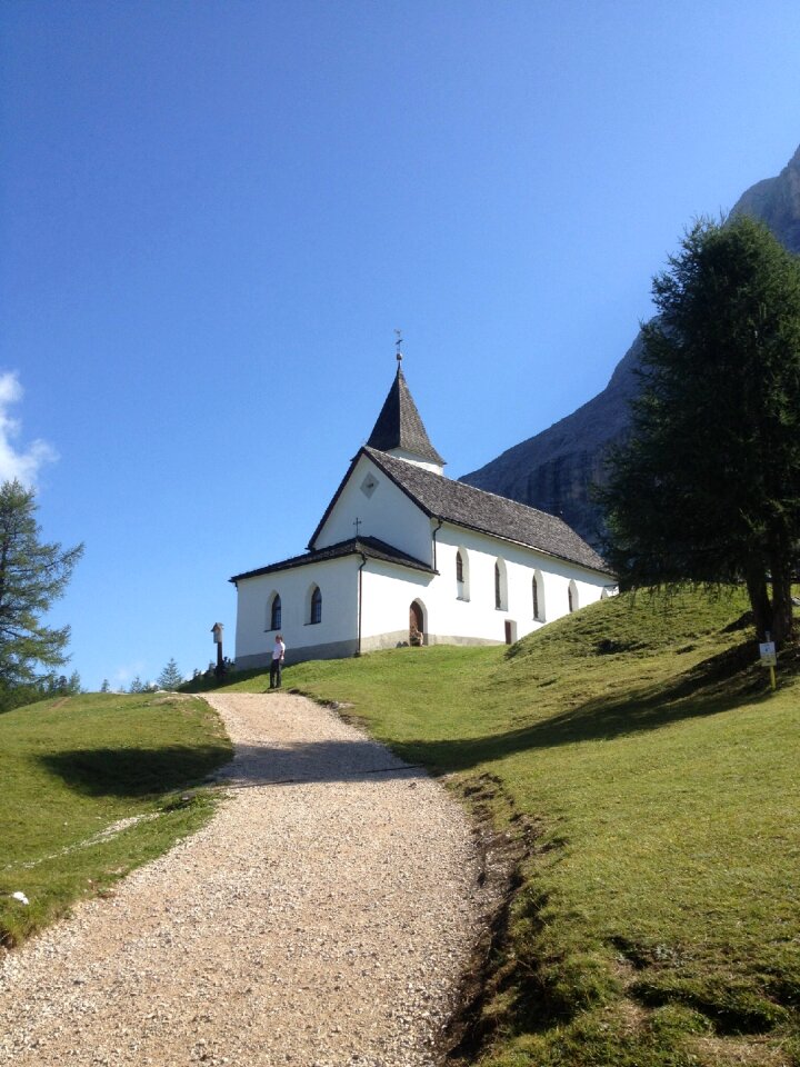 Church altaadige dolomites