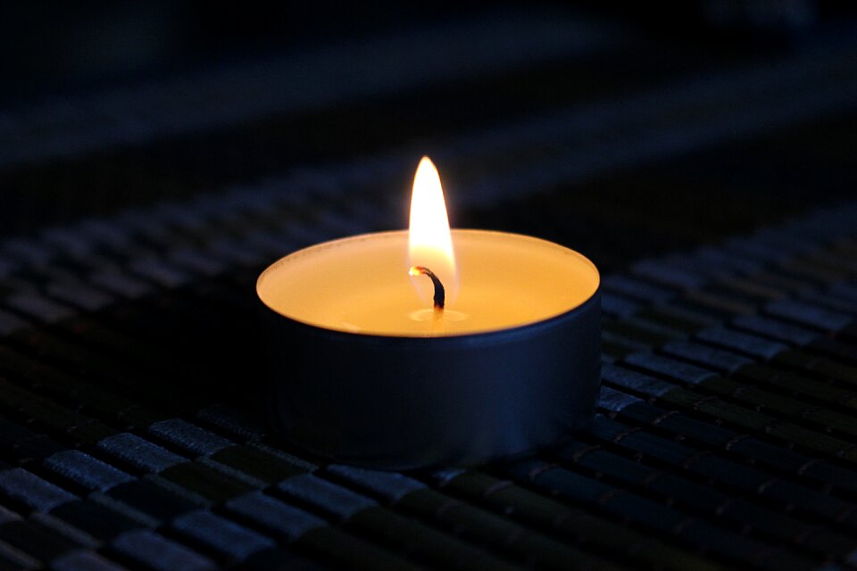 Flame candlelight burn