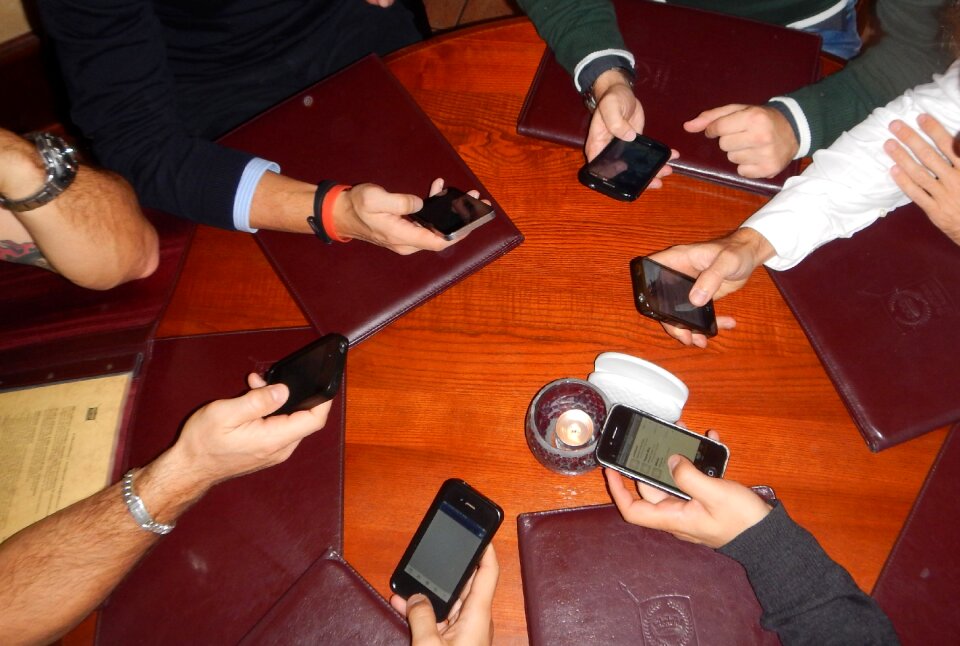 Asociality asocial restaurant table