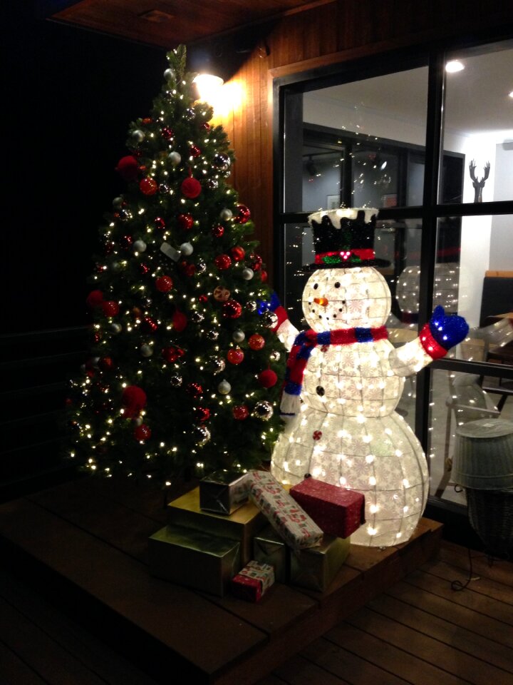 Christmas snowman cafe