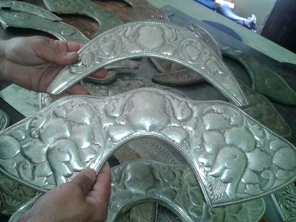 Alpaca plates mules
