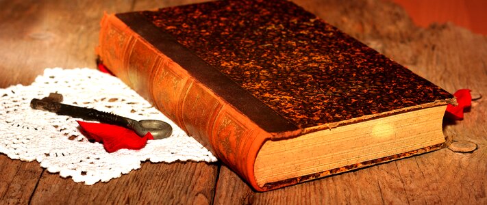 Key wood literature