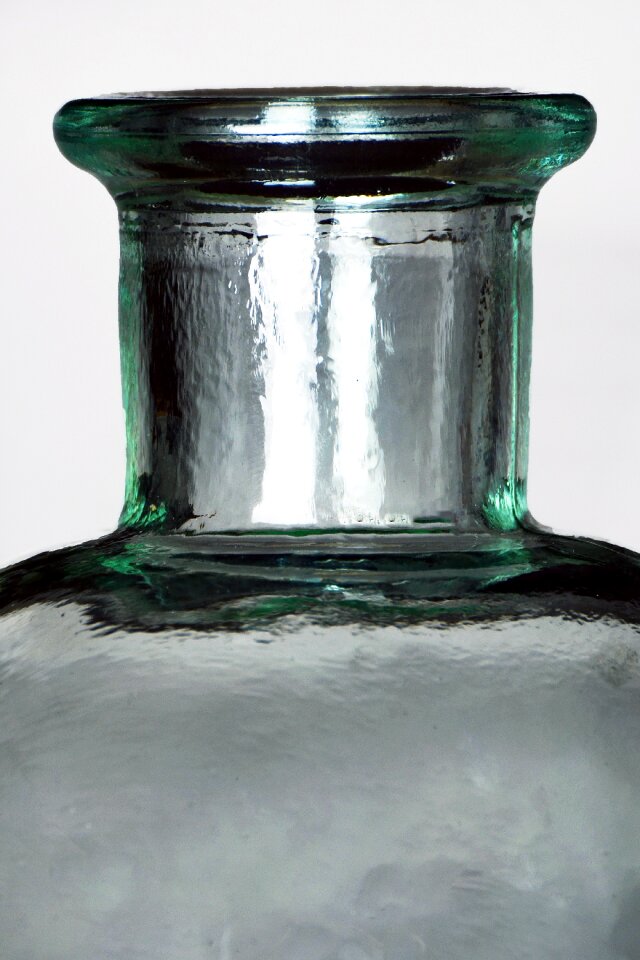 Bottles curves line