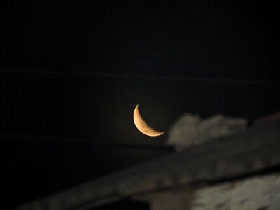 Waning sky night
