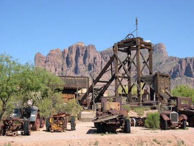 Superstition mountain arizona photo