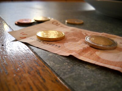 Dollars bills euro