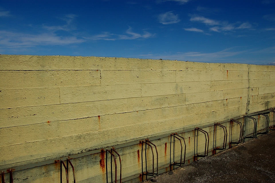 Wall barrier transportation