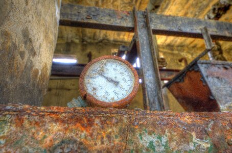 Broken heat and power plant break up