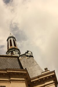 Cloud roofing monument photo